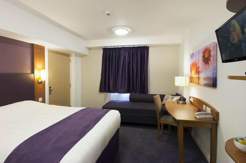 Premier Inn Hayle Esterno foto