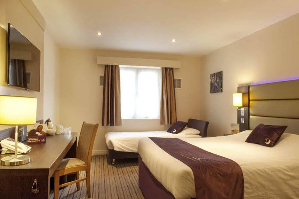Premier Inn Hayle Esterno foto