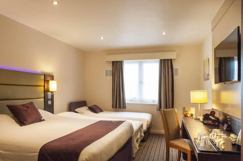 Premier Inn Hayle Esterno foto